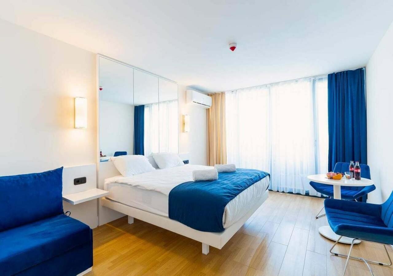 Aparthotel Orbi City Sea View Batumi Exterior photo