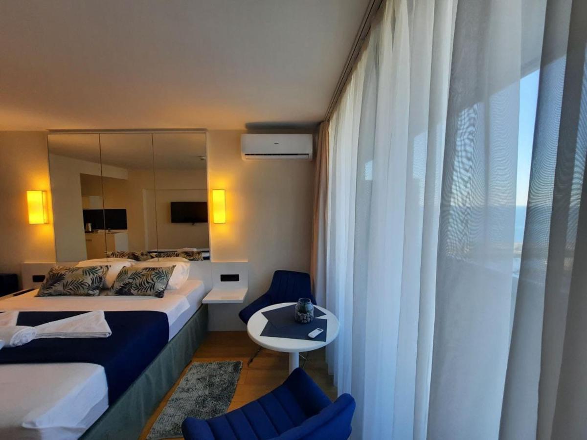 Aparthotel Orbi City Sea View Batumi Exterior photo